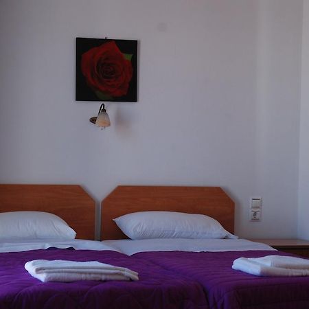 Pension Katerina Studios เตลอส ภายนอก รูปภาพ